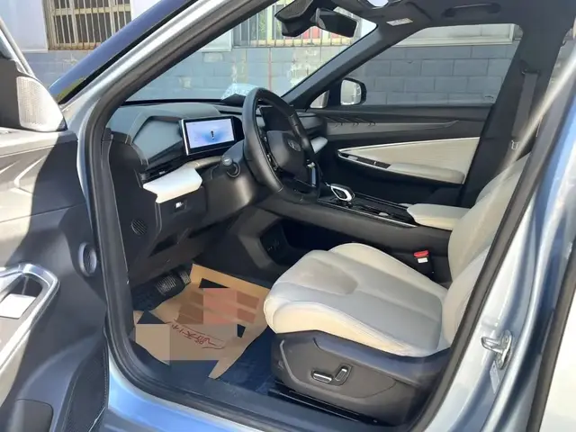 GEELY BOYUE 2023