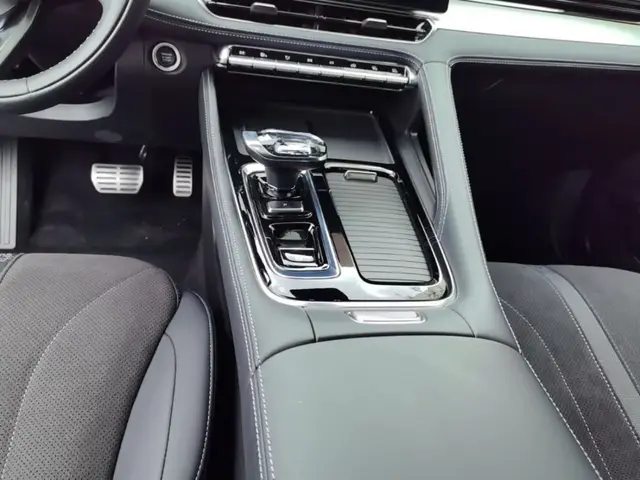 GEELY PREFACE 2025