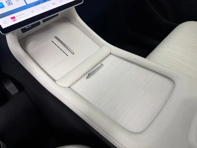 GEELY GALAXY L7 2023