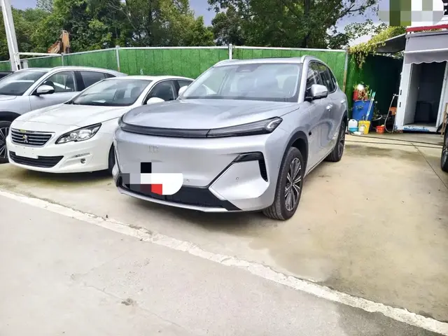 GEELY GALAXY STARSHIP EM-I GALAXY STARSHIP 7 EM-I 2025