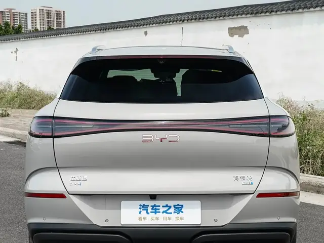 BYD SEA LION 06 2025