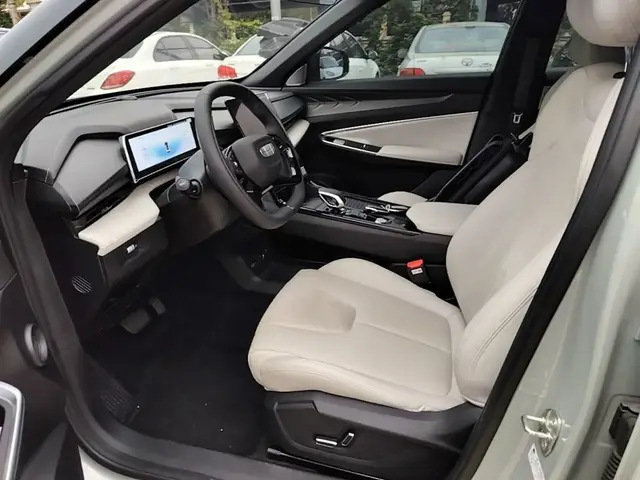 GEELY BOYUE 2023