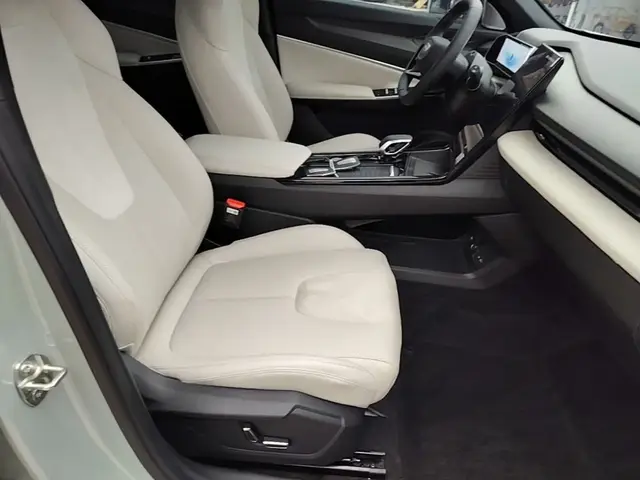 GEELY BOYUE 2023