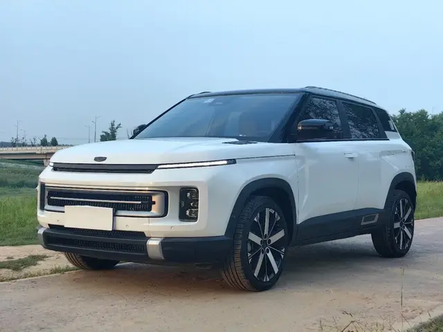 GEELY ICON PREMIUM 2023