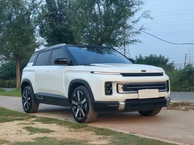 GEELY ICON PREMIUM 2023