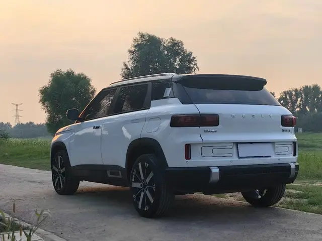 GEELY ICON PREMIUM 2023