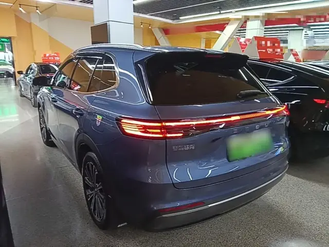 GEELY GALAXY STARSHIP EM-I GALAXY STARSHIP 7 EM-I 2024