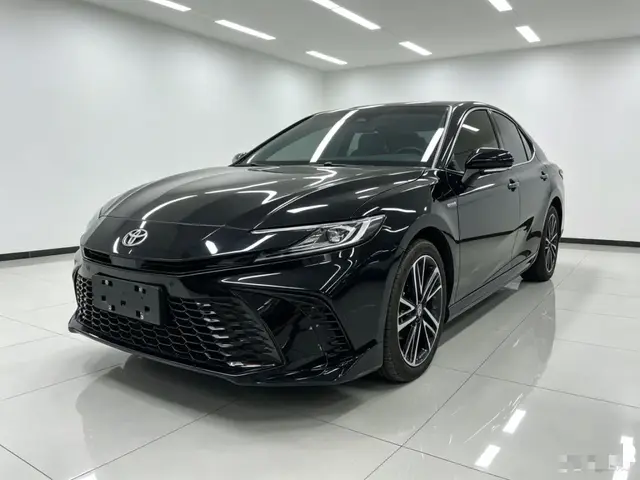 TOYOTA CAMRY 2024