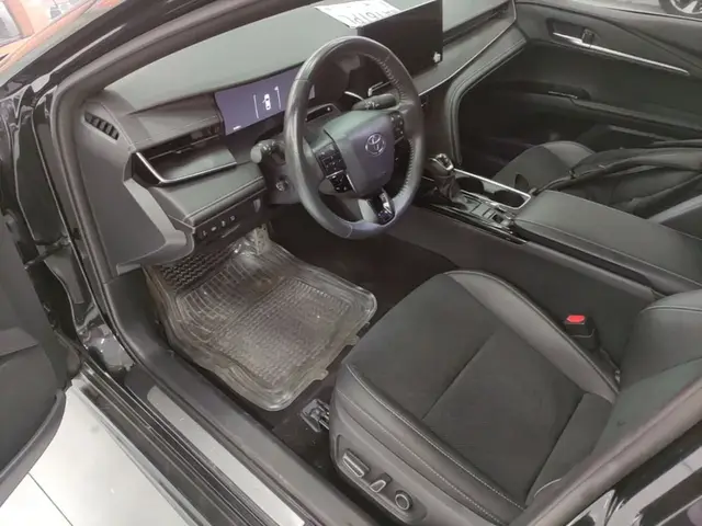 TOYOTA CAMRY 2024