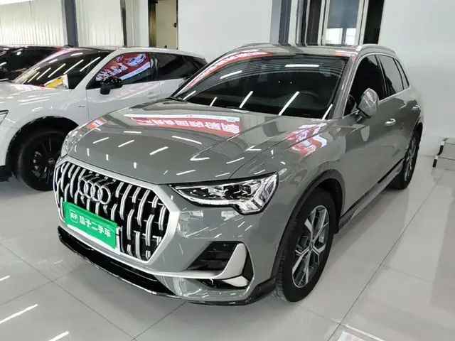 AUDI Q3 2024