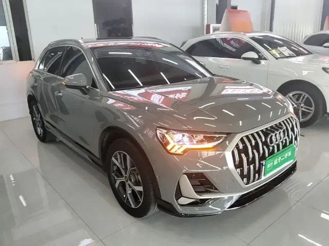 AUDI Q3 2024