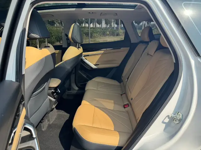 GEELY BOYUE L PREMIUM 2023