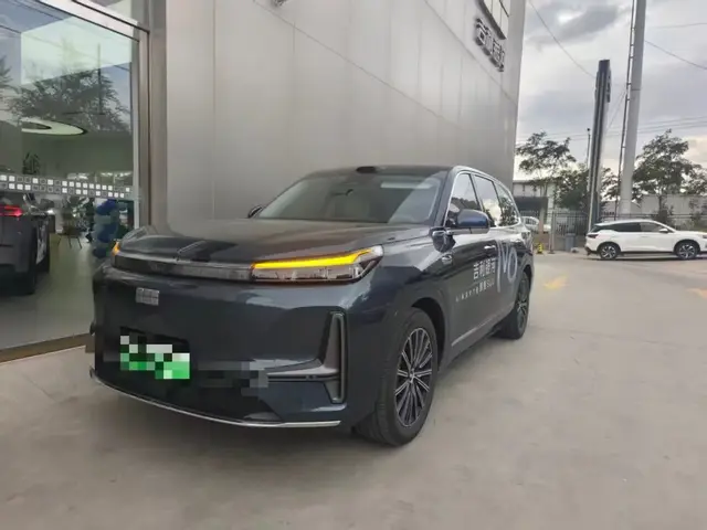 GEELY GALAXY M9 2025