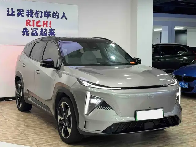 GEELY GALAXY L7 2023