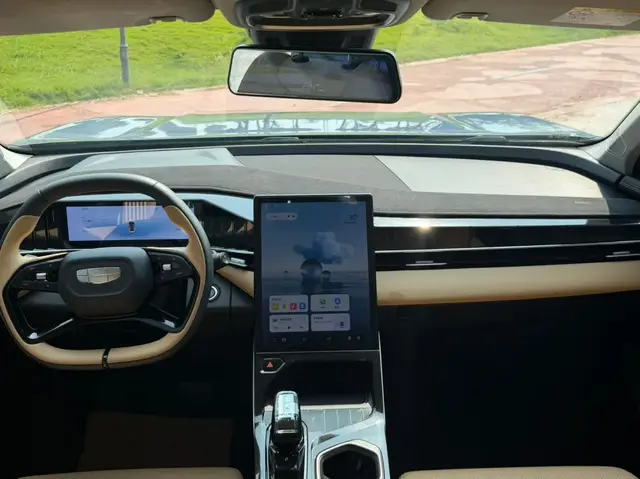 GEELY BOYUE L PREMIUM 2022