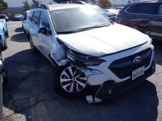 SUBARU OUTBACK PREMIUM 2025