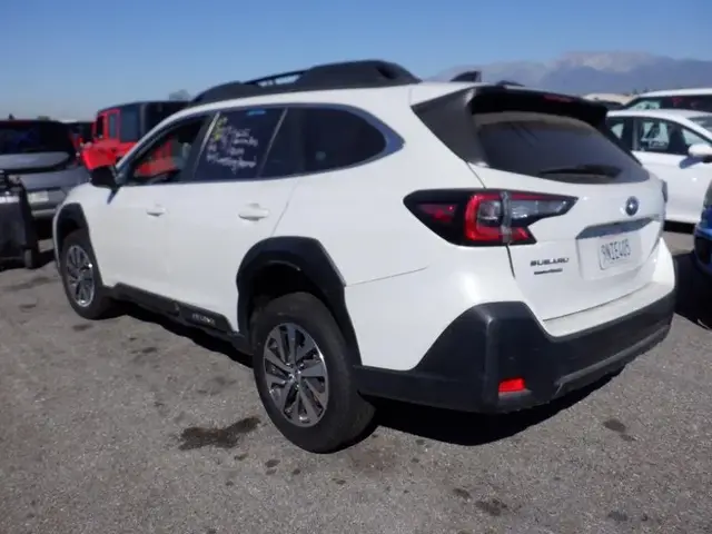 SUBARU OUTBACK PREMIUM 2025