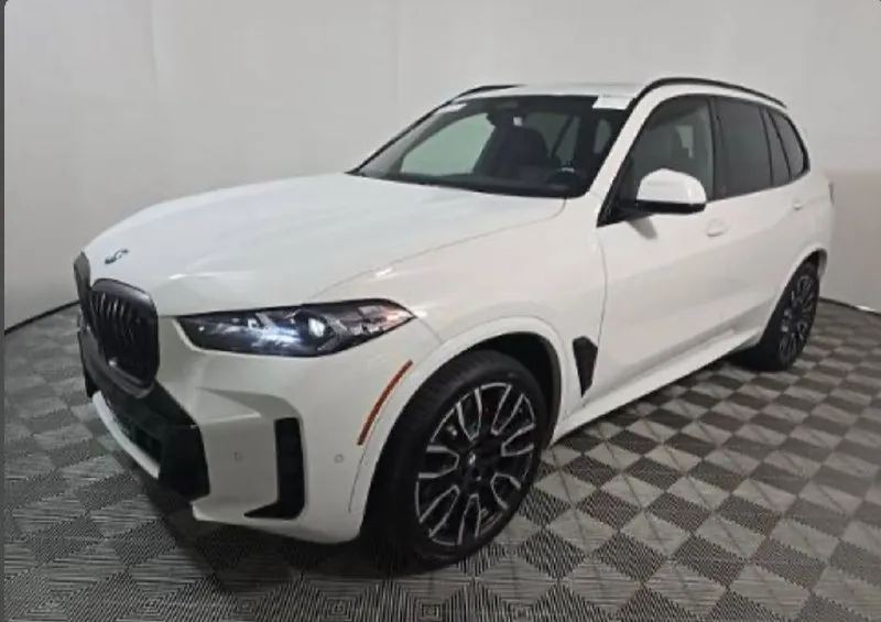 BMW X5 SPORTS ACTIVITY VEHICLE 2024