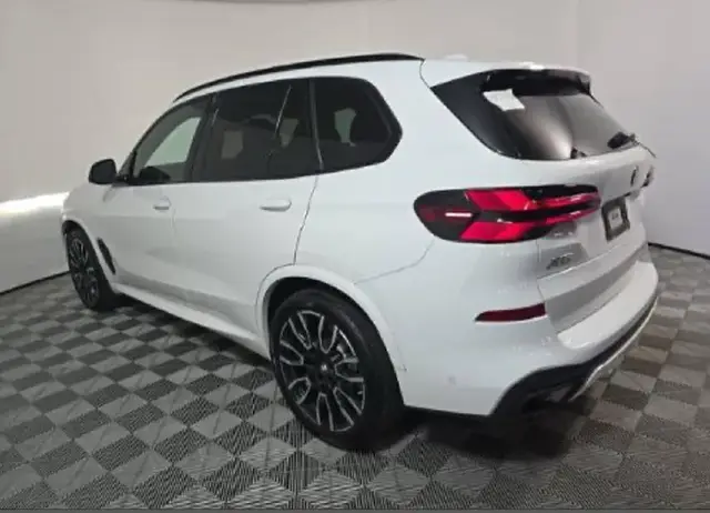 BMW X5 SPORTS ACTIVITY VEHICLE 2024