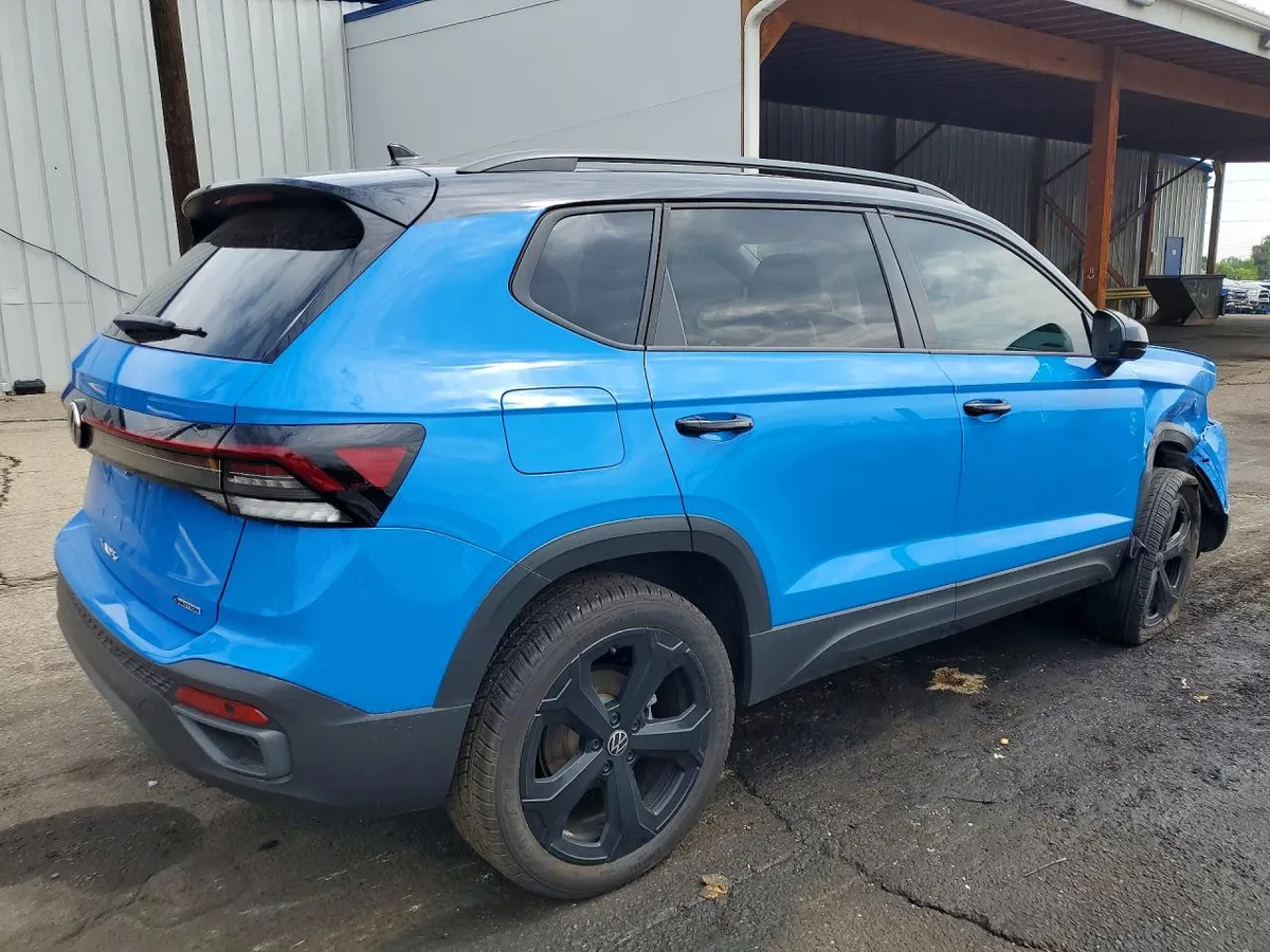 VOLKSWAGEN TAOS 2025