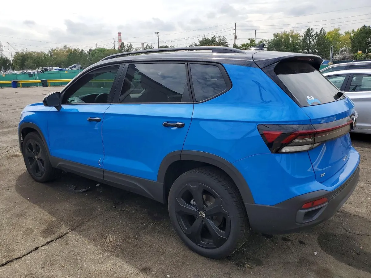 VOLKSWAGEN TAOS 2025