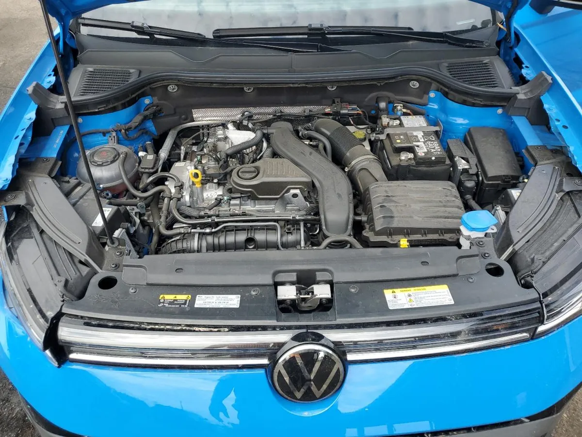 VOLKSWAGEN TAOS 2025