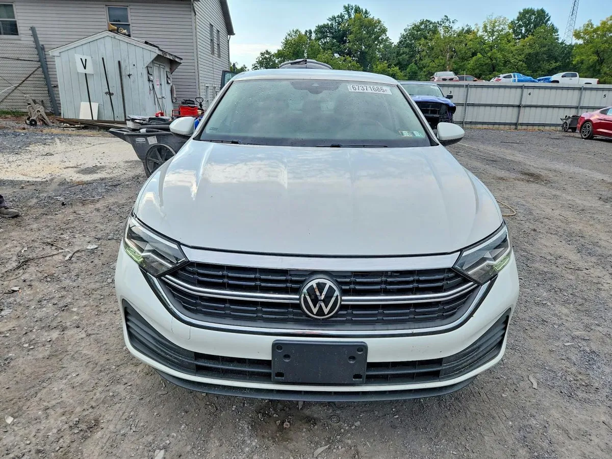 VOLKSWAGEN JETTA SE 2023