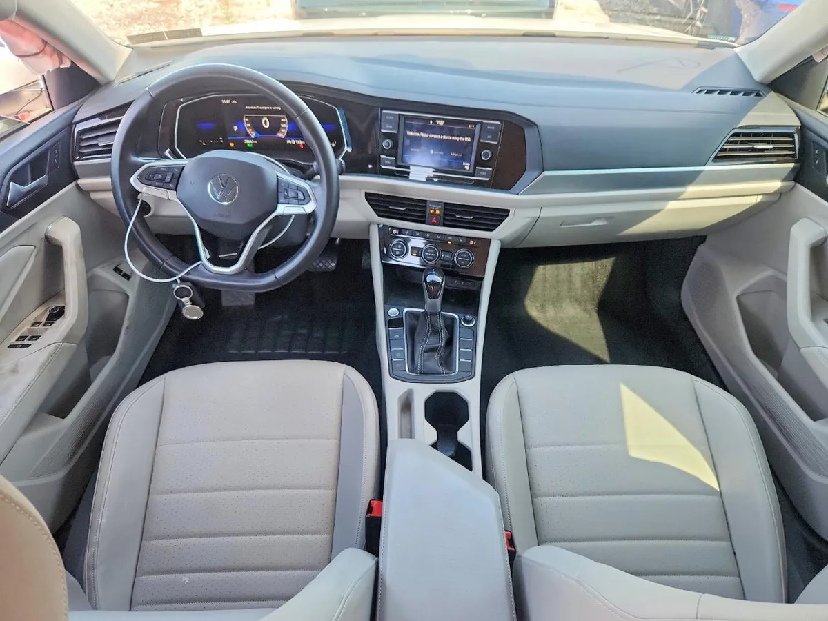 VOLKSWAGEN JETTA SE 2023