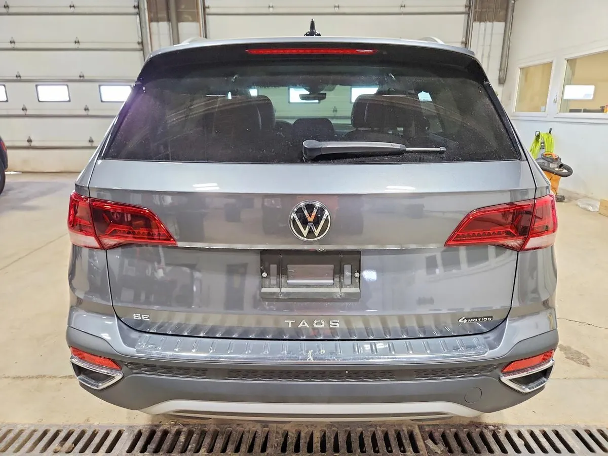 VOLKSWAGEN TAOS SE 2023