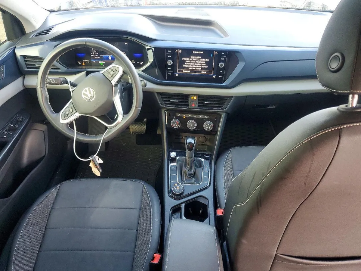 VOLKSWAGEN TAOS SE 2023