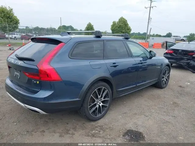 VOLVO V90 CROSS COUNTRY T6 2018