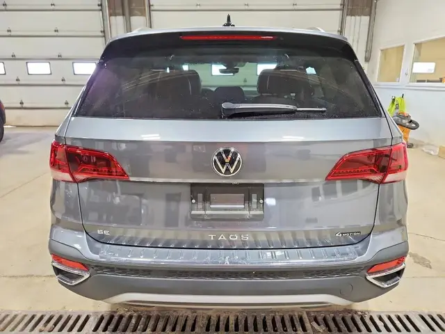 VOLKSWAGEN TAOS SE 2023