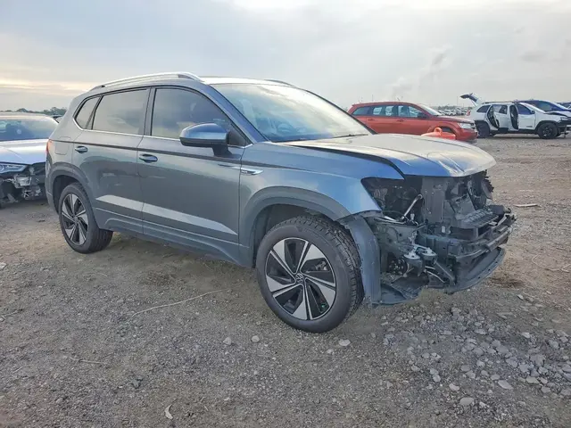 VOLKSWAGEN TAOS SE 2023