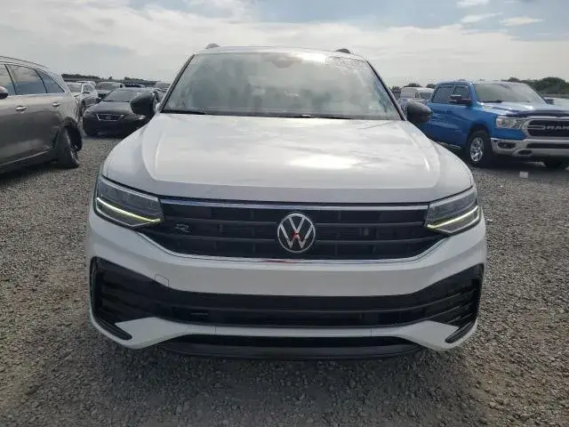 VOLKSWAGEN TIGUAN SE 2024