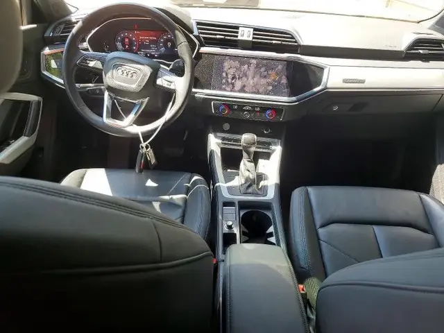 AUDI Q3 PREMIUM 2020