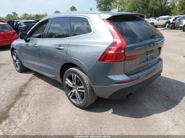 VOLVO XC60 T5 MOMENTUM 2018