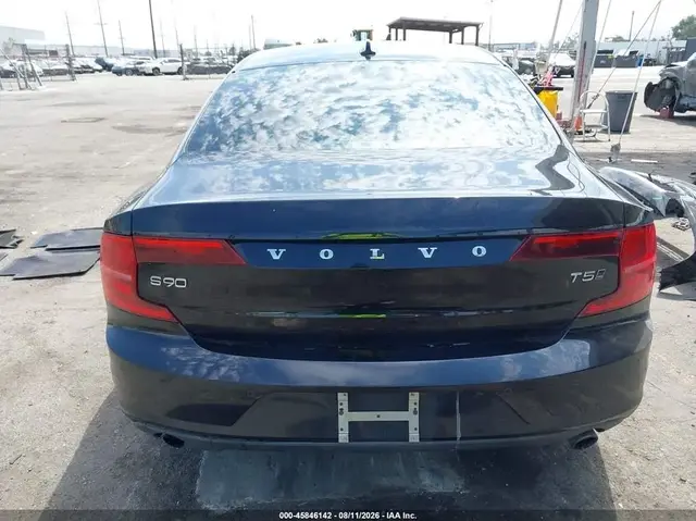VOLVO S90 T5 MOMENTUM 2018