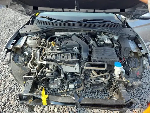 VOLKSWAGEN JETTA SE 2024