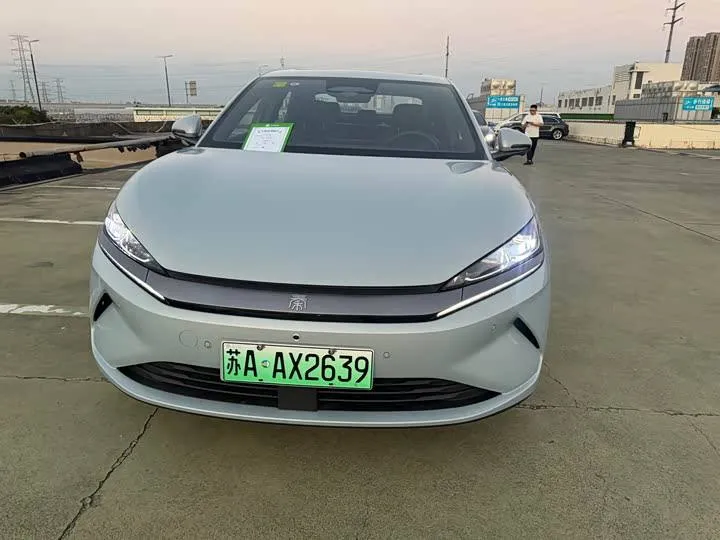 BYD QIN L 2025