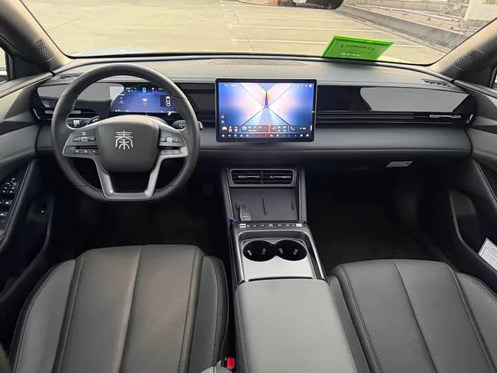 BYD QIN L 2025