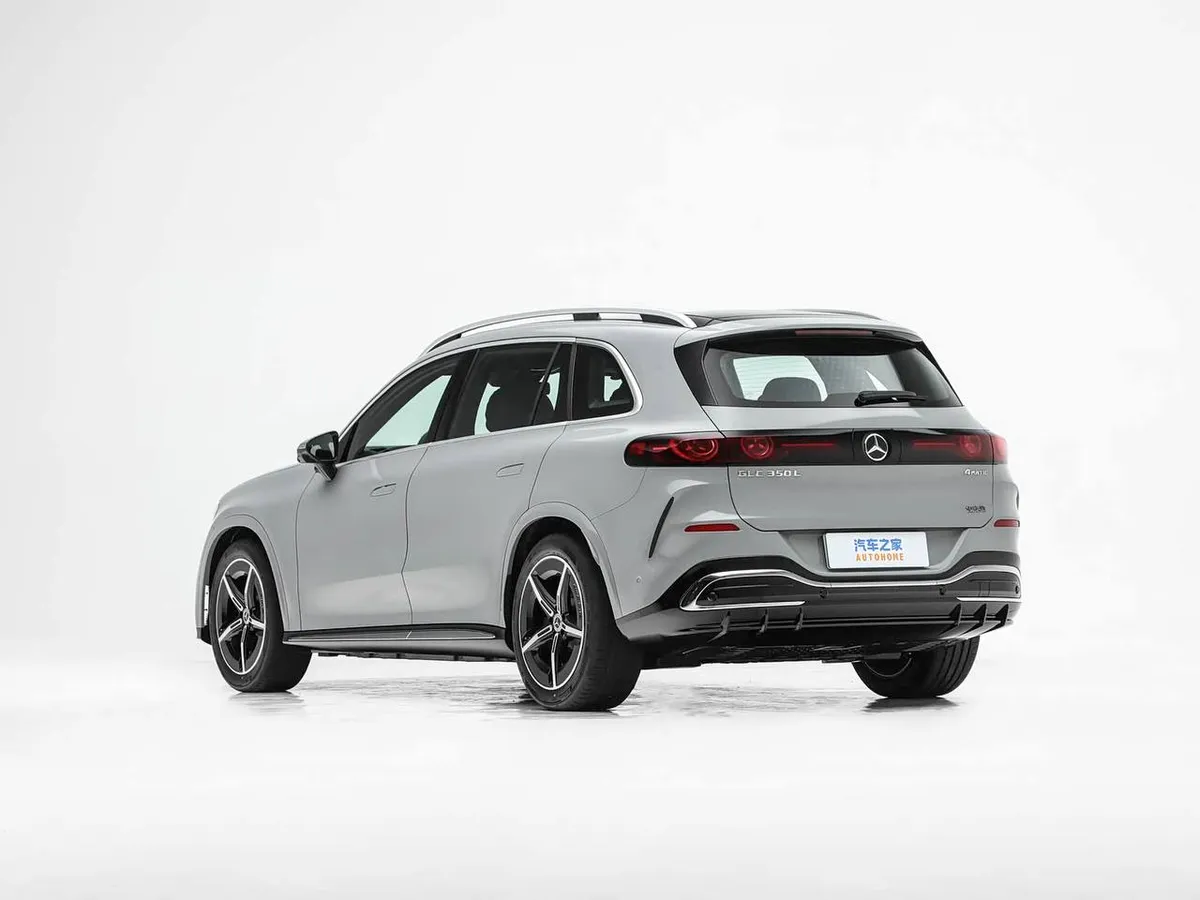 MERCEDES-BENZ GLC 2026