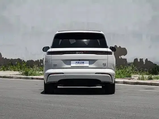 BYD DA TANG GRAND DA TANG 4WD GRAND 2026