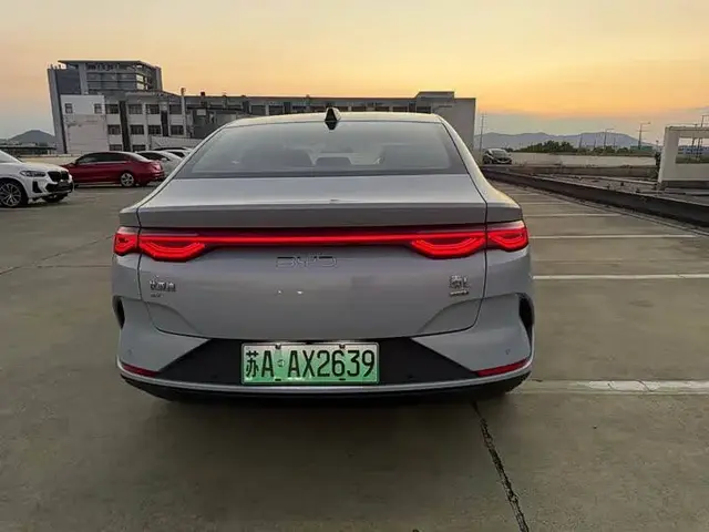 BYD QIN L 2025