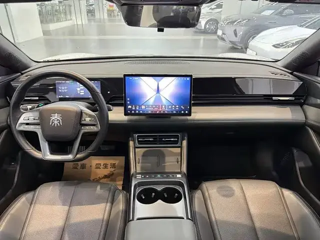 BYD QIN L 2025