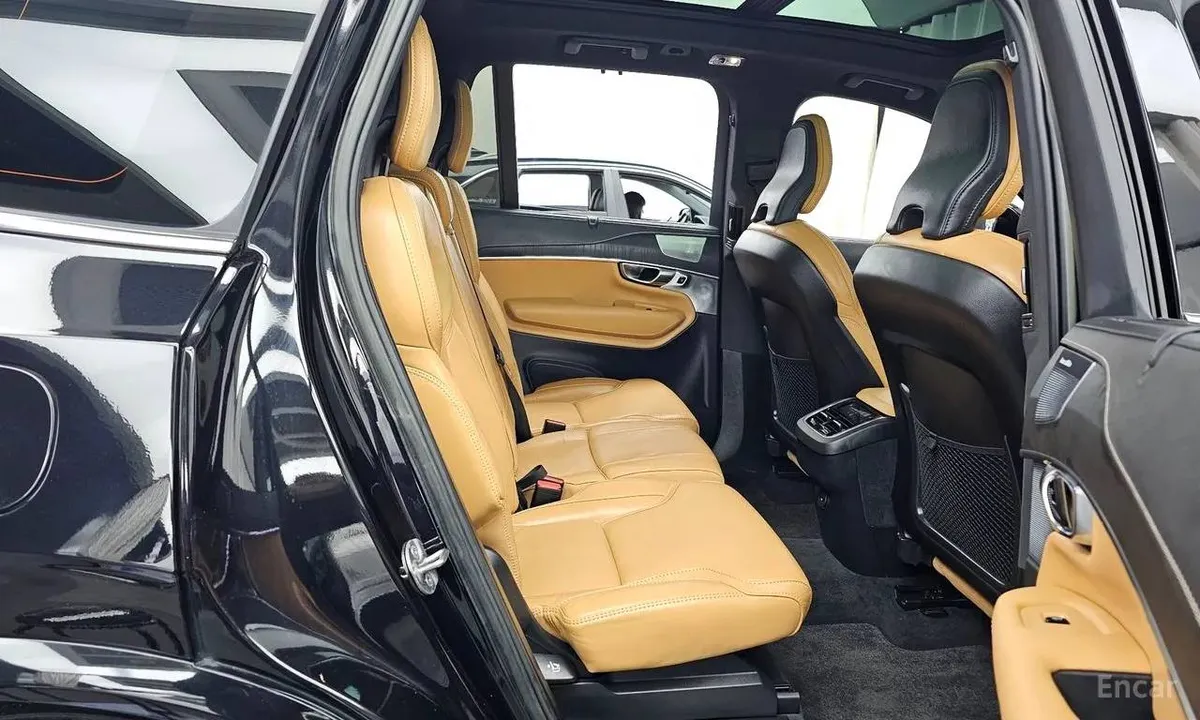 VOLVO XC90 B6 2022