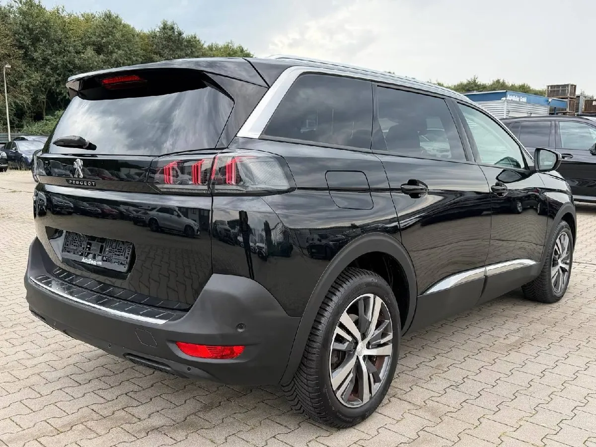 PEUGEOT 5008 ALLURE 1 2022