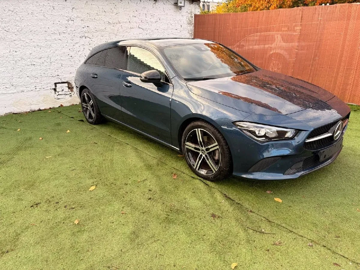 MERCEDES-BENZ CLA 180 2022