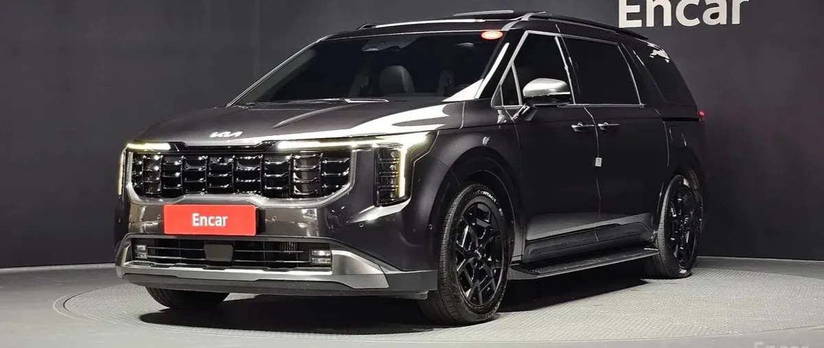 KIA CARNIVAL GRAVITY 2023