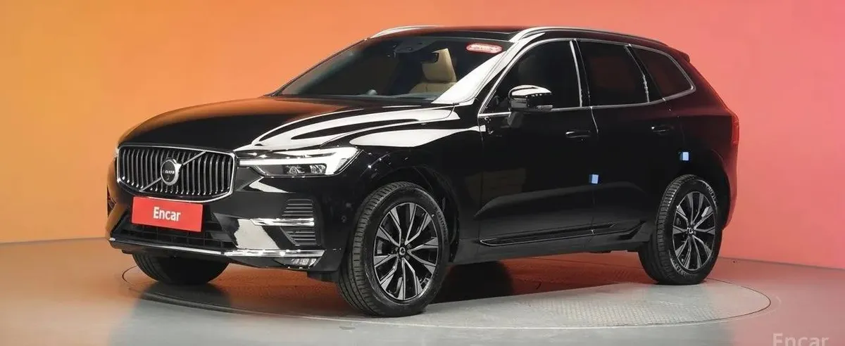 VOLVO XC60 B5 2023