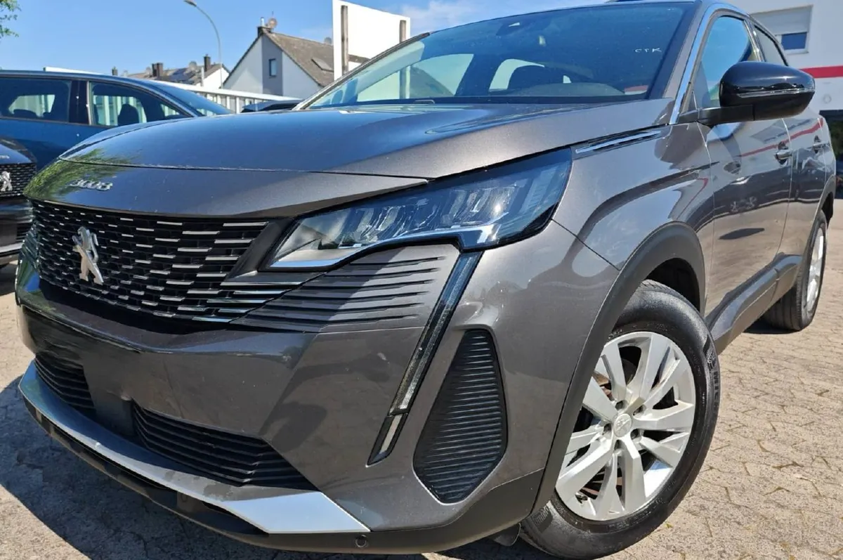 PEUGEOT 3008 2022